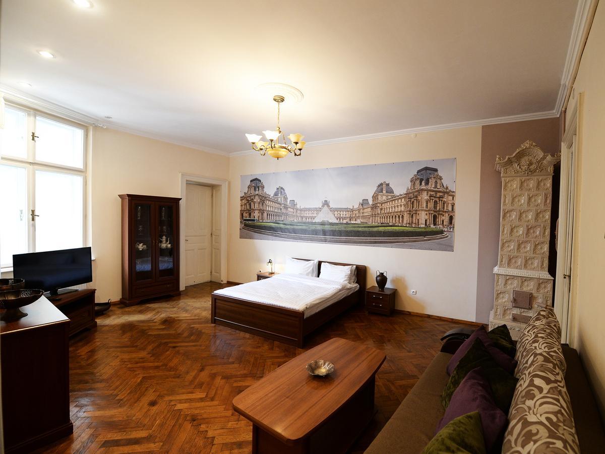 The Historical Family Nest In City Centre Lvov Exteriér fotografie