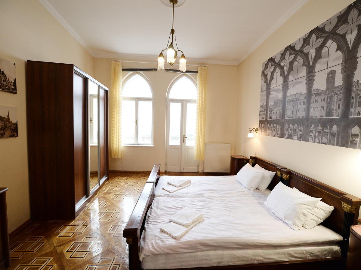 The Historical Family Nest In City Centre Lvov Exteriér fotografie