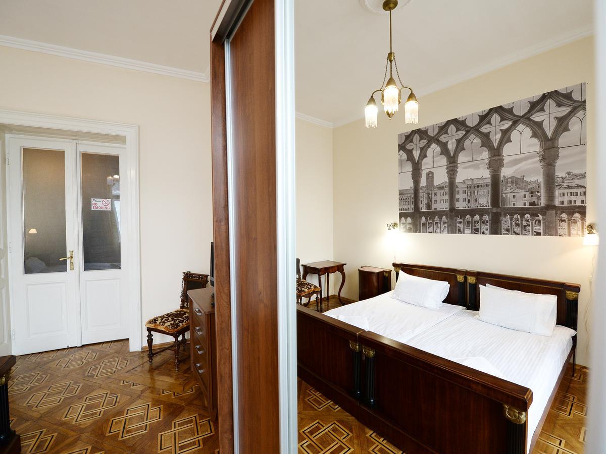 The Historical Family Nest In City Centre Lvov Exteriér fotografie
